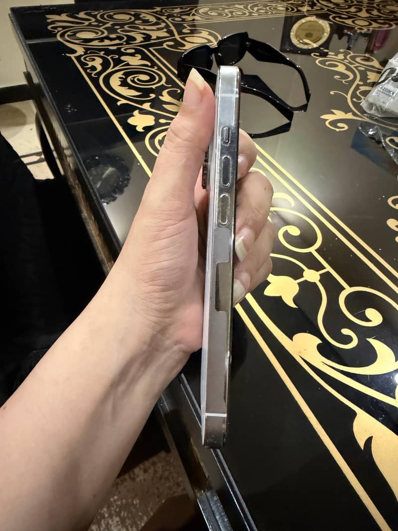 Apple iPhone 14 Pro 7