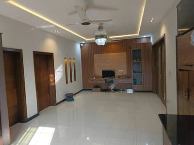 Aesthetic House Of 10 Marla For rent Is Available