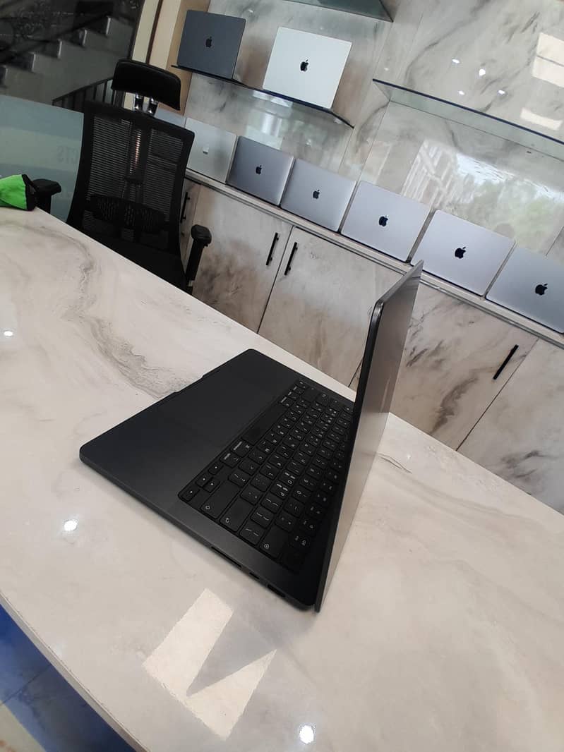 Macbook pro m3 4
