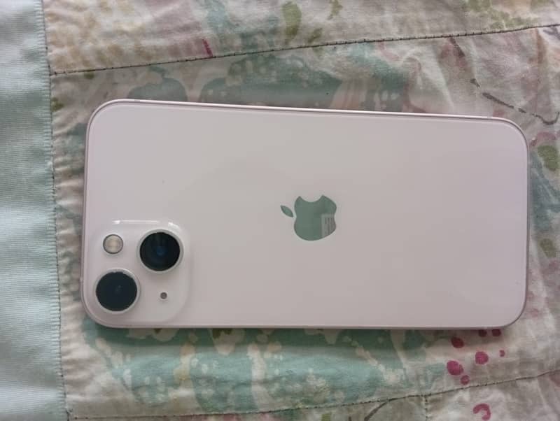 Apple iPhone 13 1