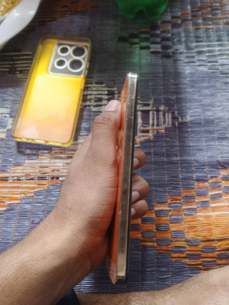 Infinix Note 30 4