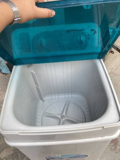Pak washing machine all okay good condition