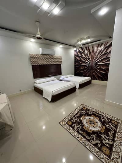 BRAND NEW BUNGALOW FOR SALIENT COMMERCIAL FOR RENT GULSHAN-E-IQBAL BLOCK 6 | MAIN 60 FT ROAD