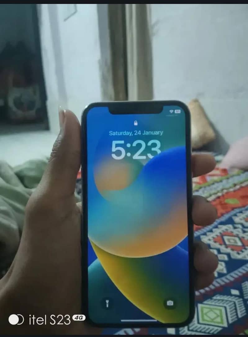 Apple iPhone X 3