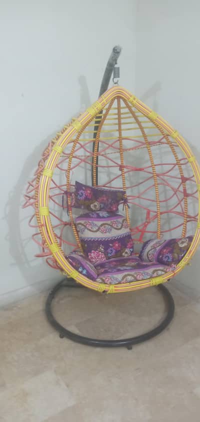 egg chair