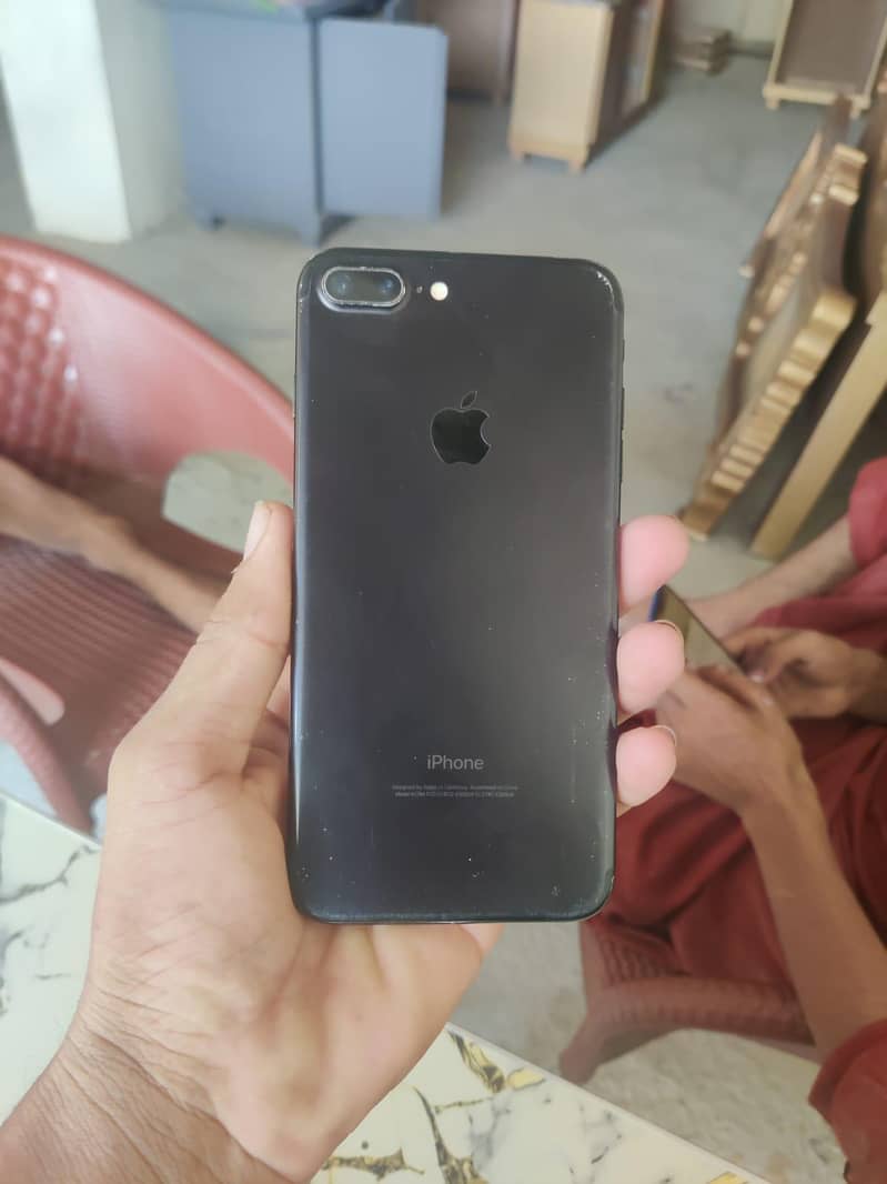 Apple iPhone 7 Plus 0