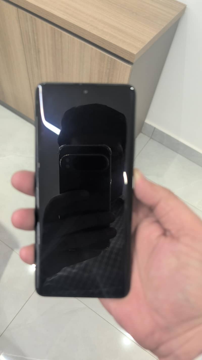 Xiaomi Redmi Note 13 Pro Plus 4