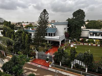 COMMERCIAL PORTION AVAILABLE FOR RENT GULSHAN BLOCK 5