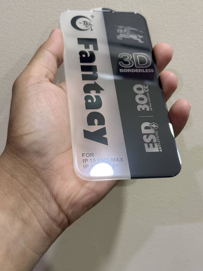Premium borderless screen protector 4