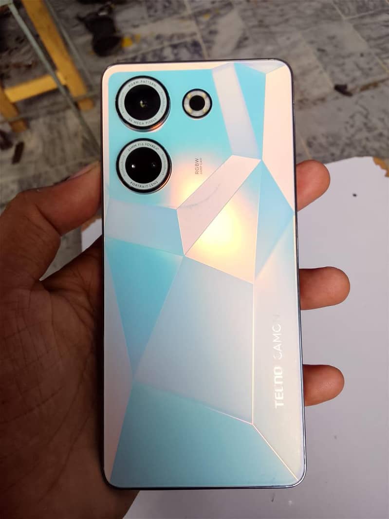 Tecno CAMON 20 Pro 0
