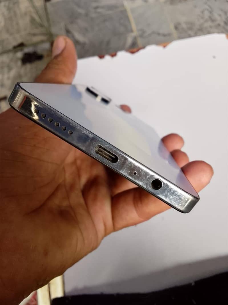 Tecno CAMON 20 Pro 4