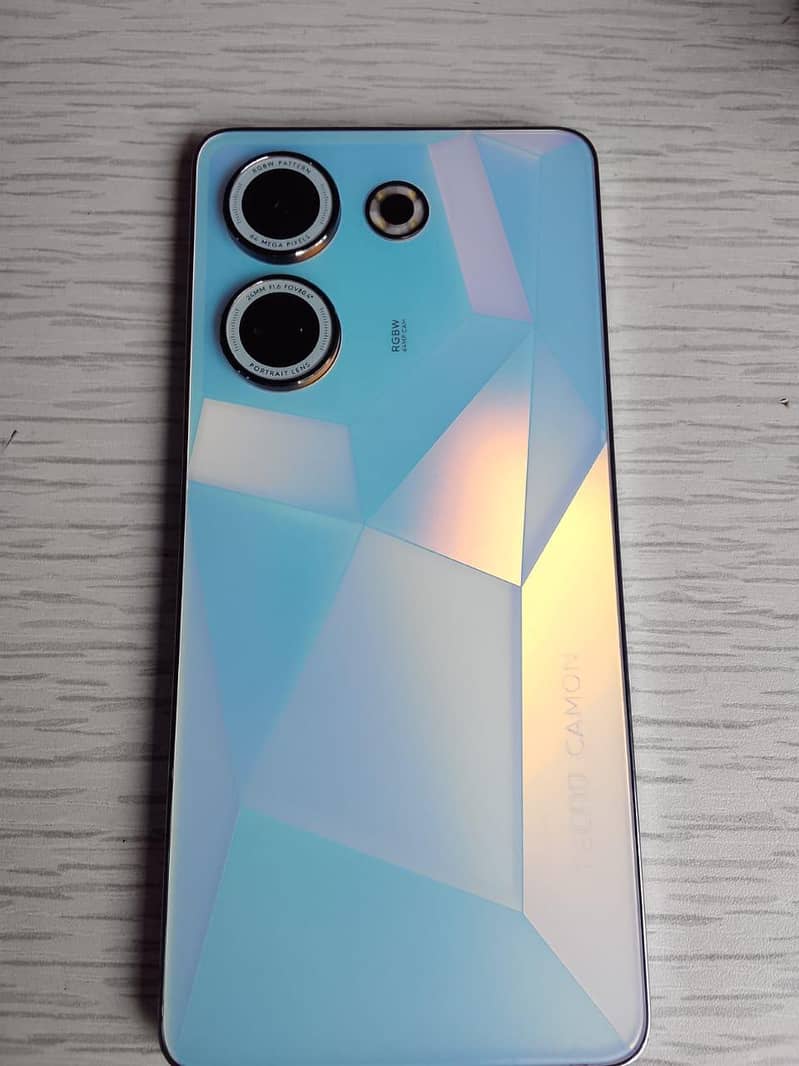 Tecno CAMON 20 Pro 7