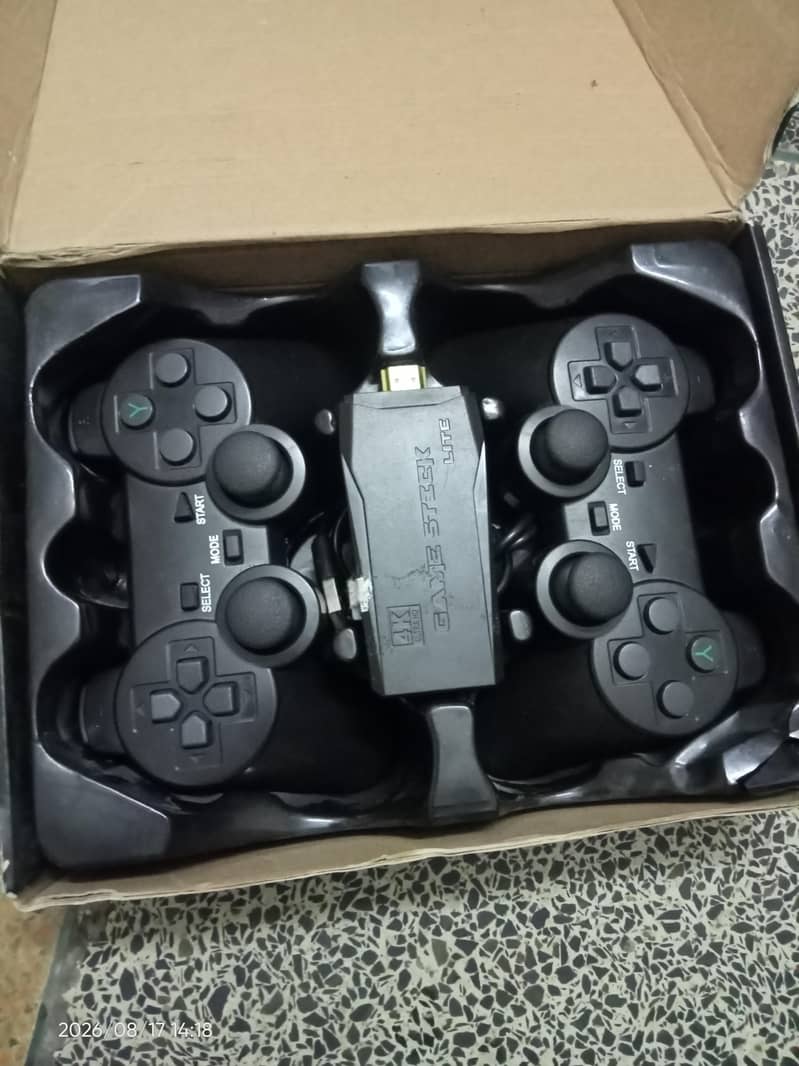 2.4 G wireless controller Game pad 0