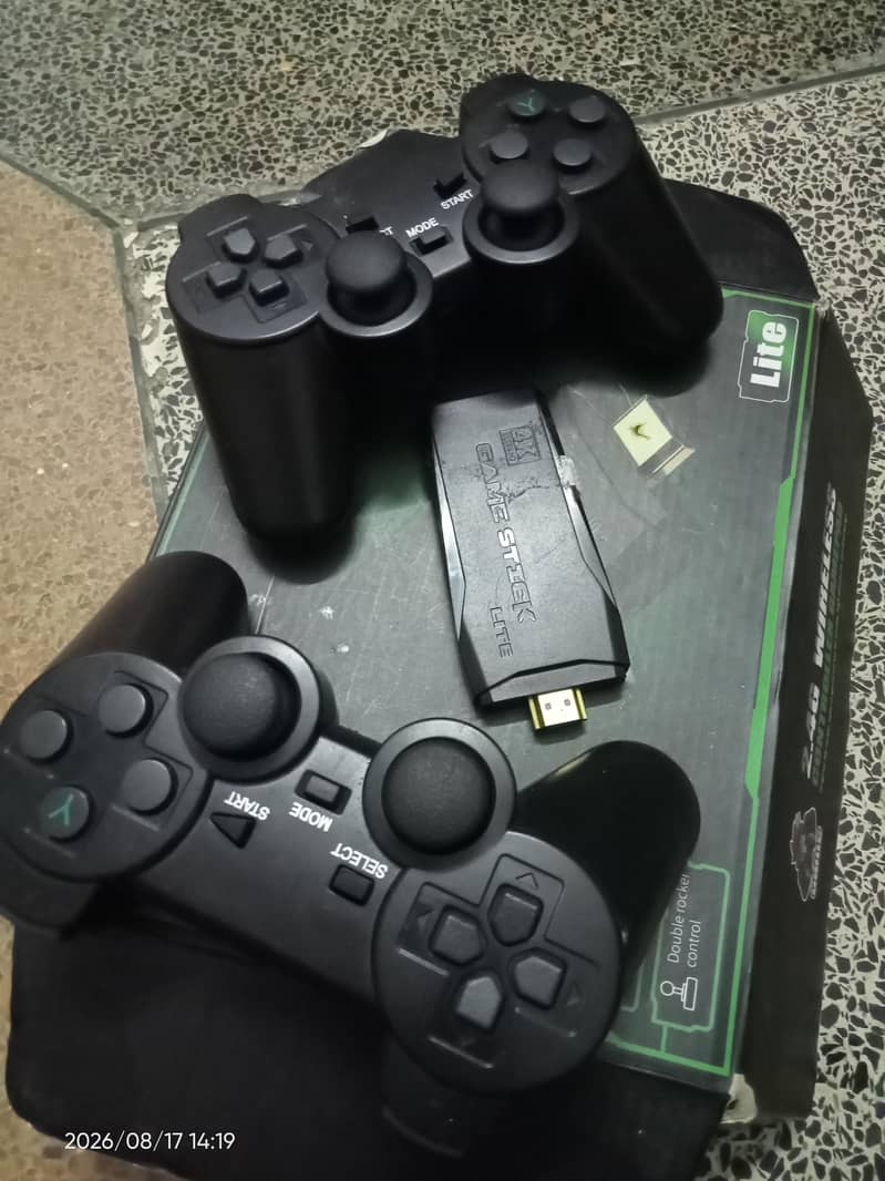 2.4 G wireless controller Game pad 2