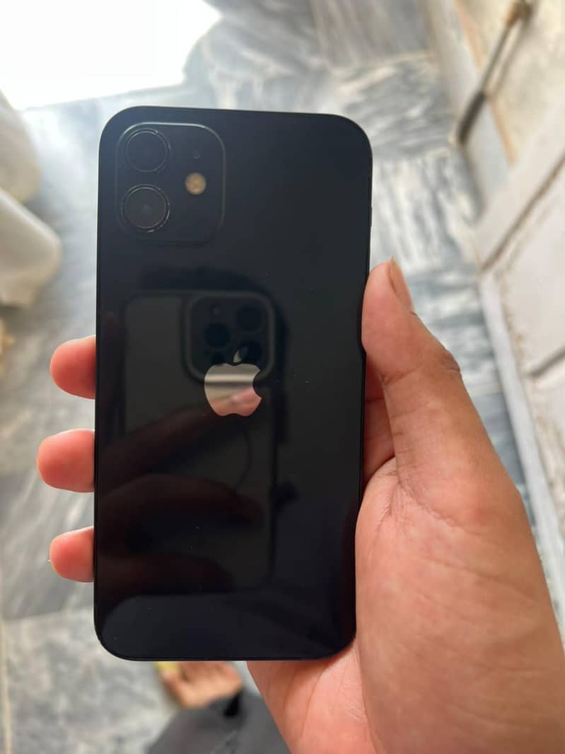 Apple iPhone 12 0