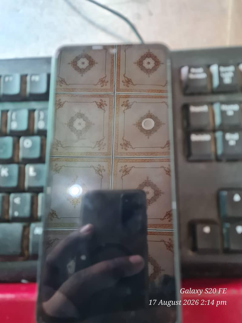 Realme A1 6