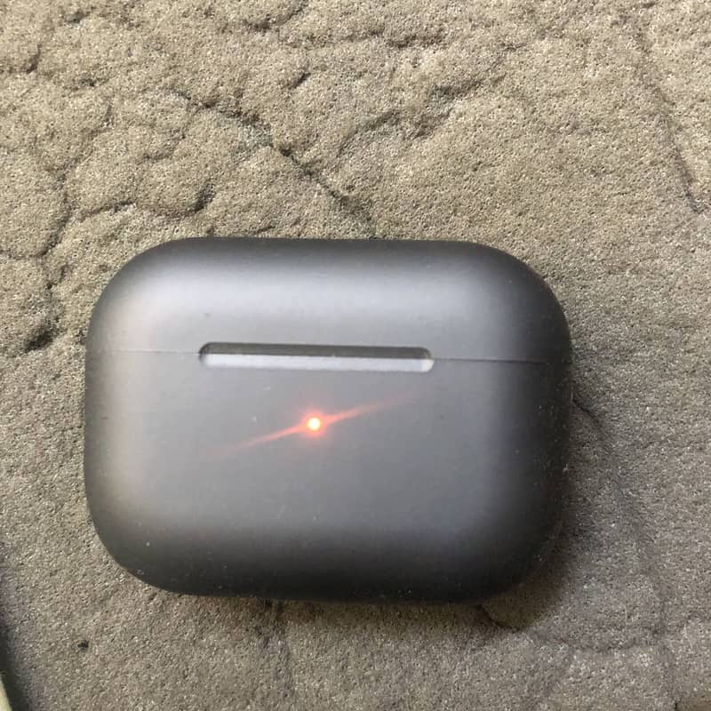 BLACK  BLUETOOTH 4
