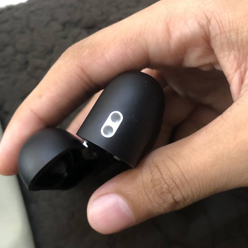 BLACK  BLUETOOTH 10
