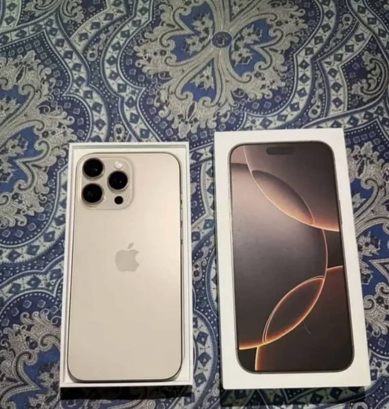 Apple iPhone 16 Pro Max 0
