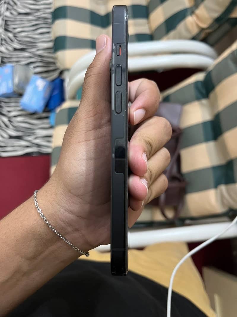Apple iPhone 14 Pro 3
