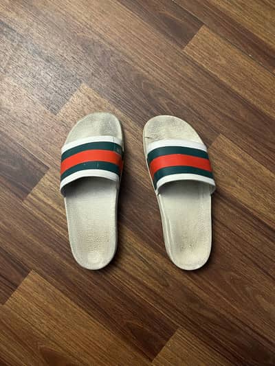 Gucci sliddes