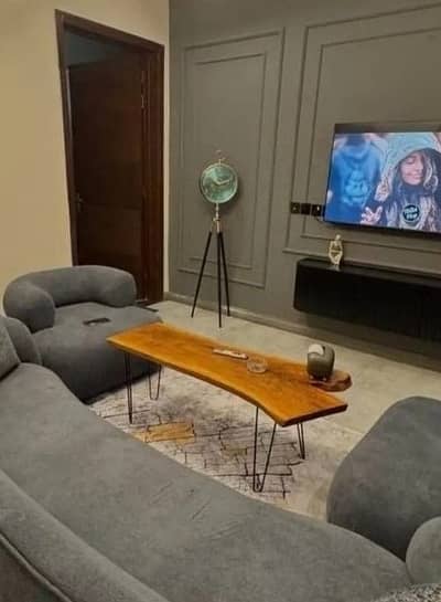 Daily, Weekly Basis One Bedroom Fully Furnished Luxury Apartment Available For Rent, Location: Gulberg Greens Islamabad & Bahriya Town Phase 1, 4 or Phase 7 luxury apt available.