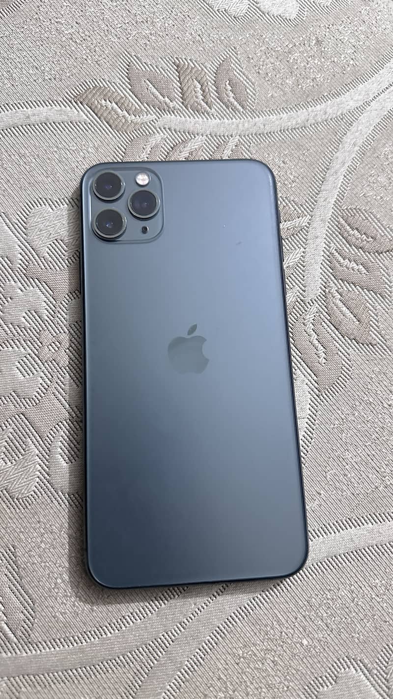 iPhone 11 Pro Max 1