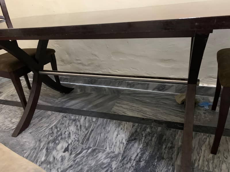 Dining table 4