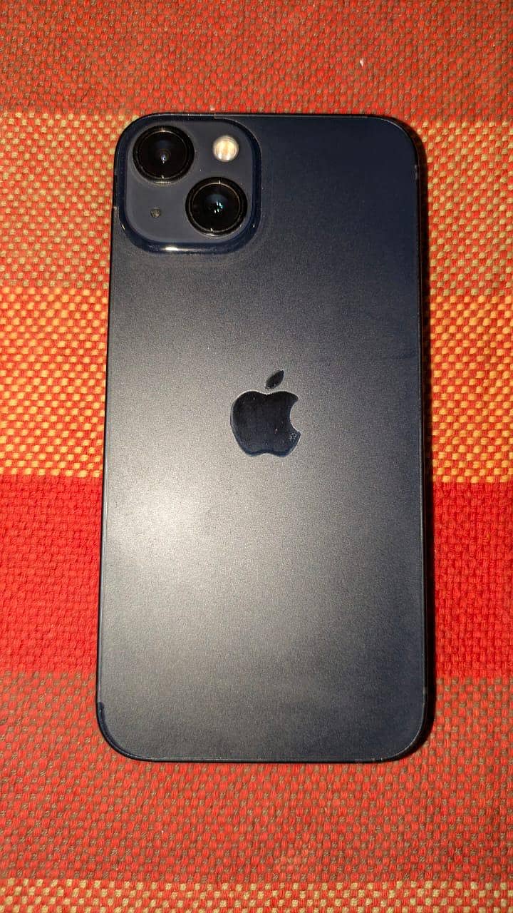 Apple iPhone 13 0
