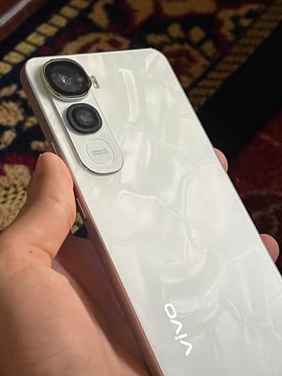Vivo Y400
