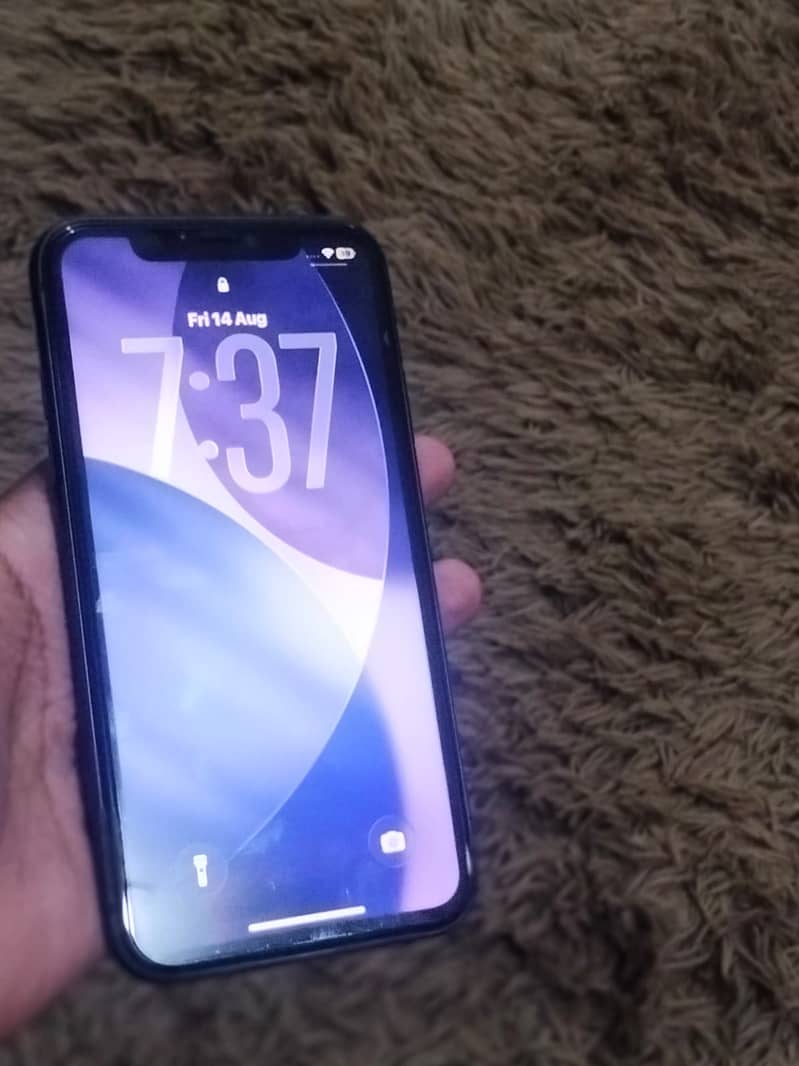 Apple iPhone 11 3