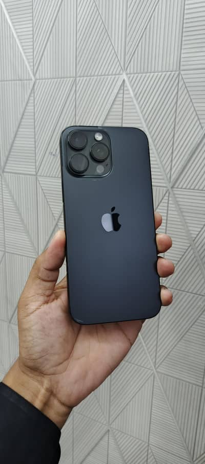 Apple iPhone 16 Pro Max