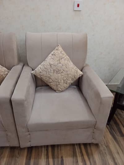 Pure Tali Wood Sofa Set - 7 Seaters -> Condition Excellent