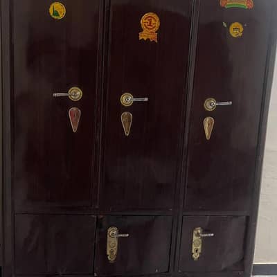 wardrobe