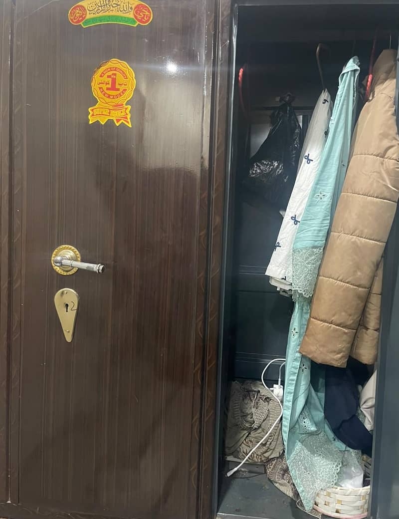 wardrobe 2