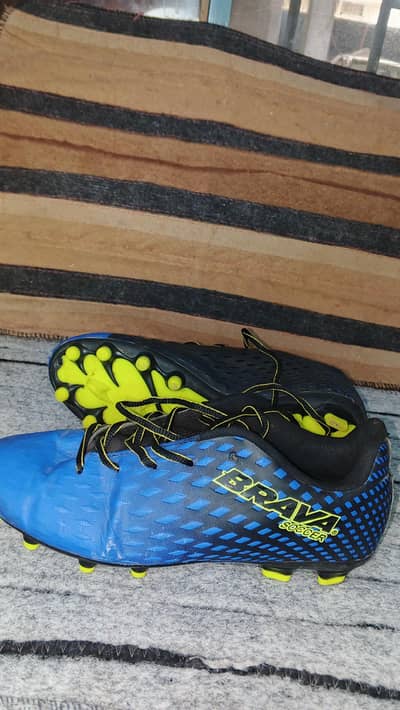 Football shoes whole sale prices