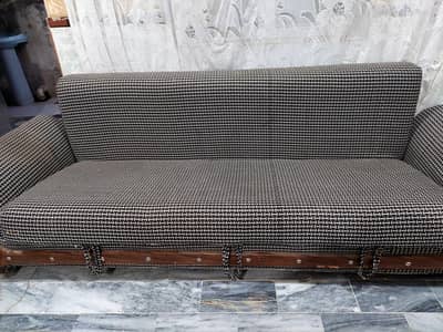 Sofa Cumbed