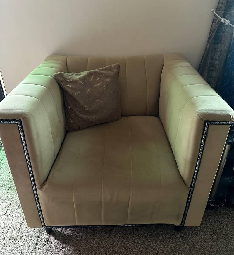 sofa set with table 1