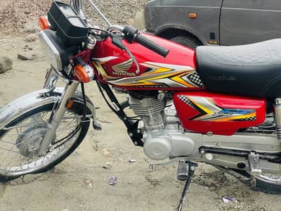 Honda 125  model 2025 All ok