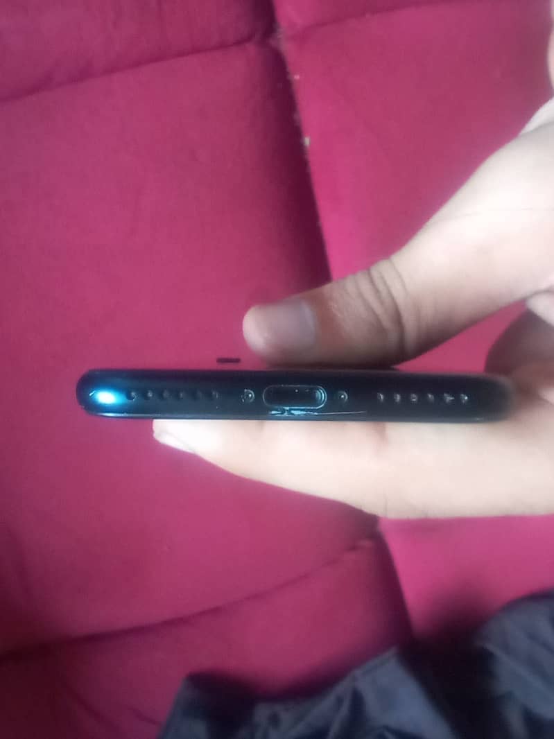 Apple iPhone SE 7