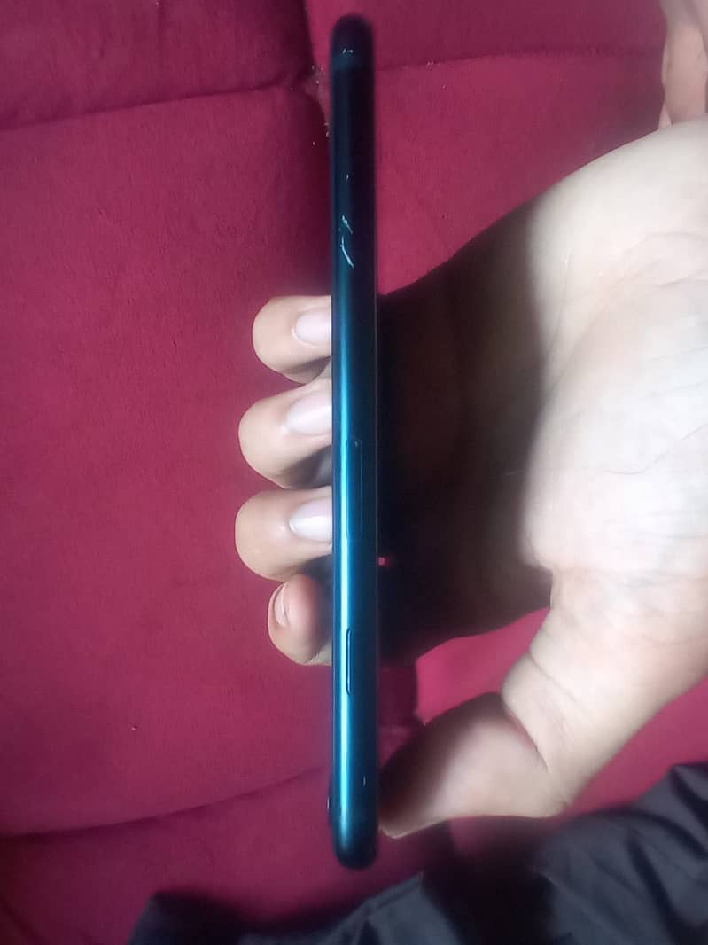 Apple iPhone SE 8