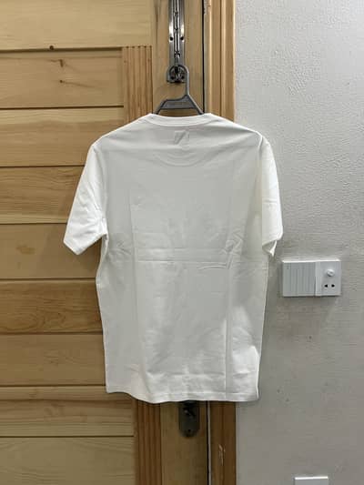 Levis original white tee (medium size only)