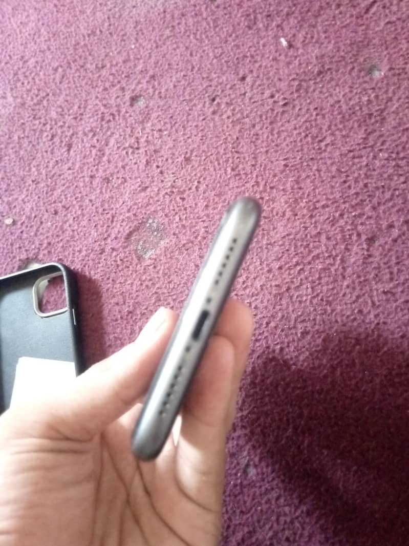 Apple iPhone 11 1