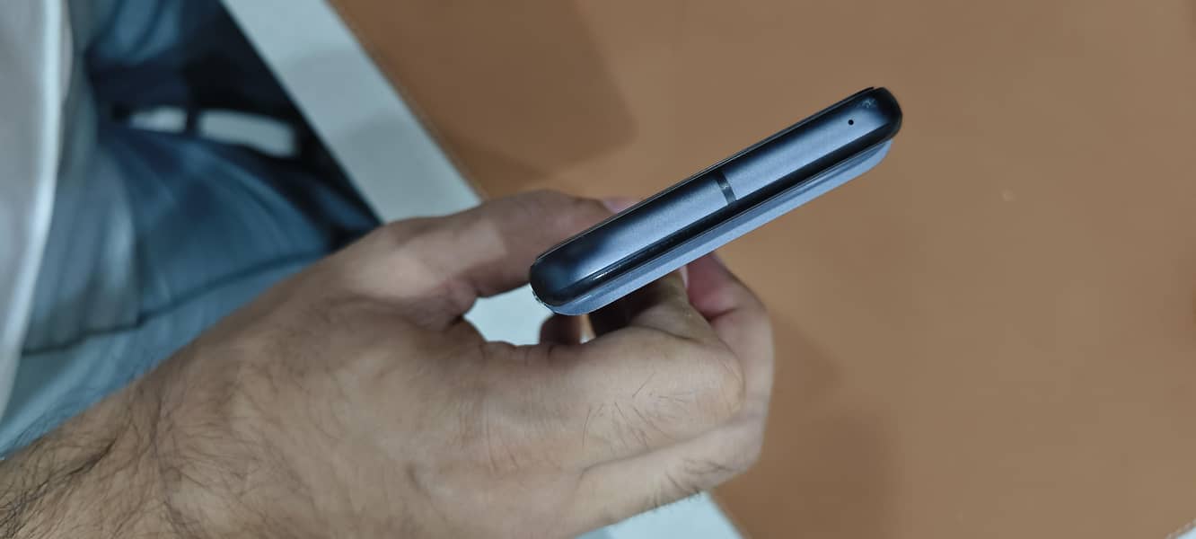 Google Pixel 8 5