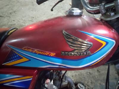 Honda 70 excellent condition 03224284933