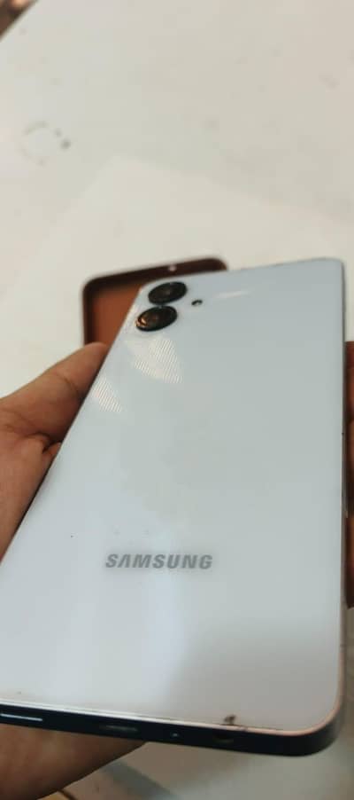 Samsung Mobile A06