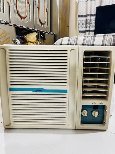 Geniune Condition Window AC Geniune Gase Imported AC