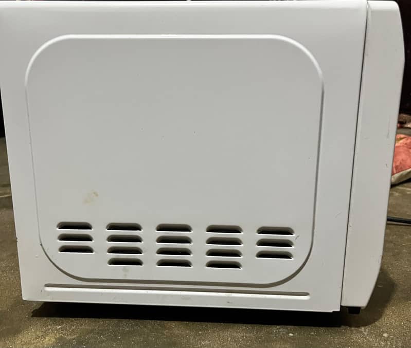 Dawlance microwave 6