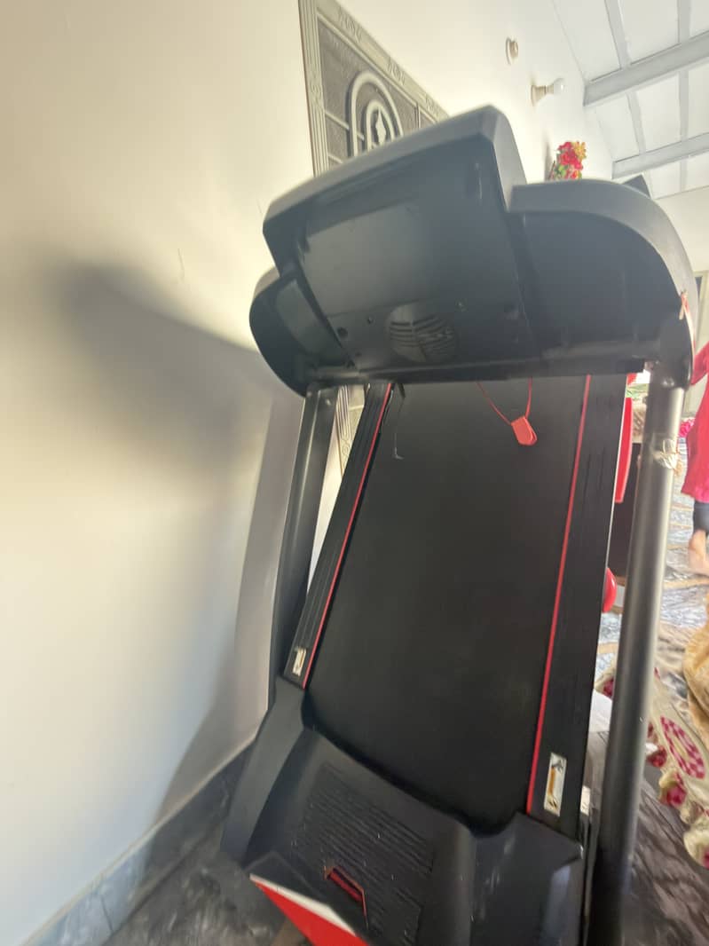 Running machine 3