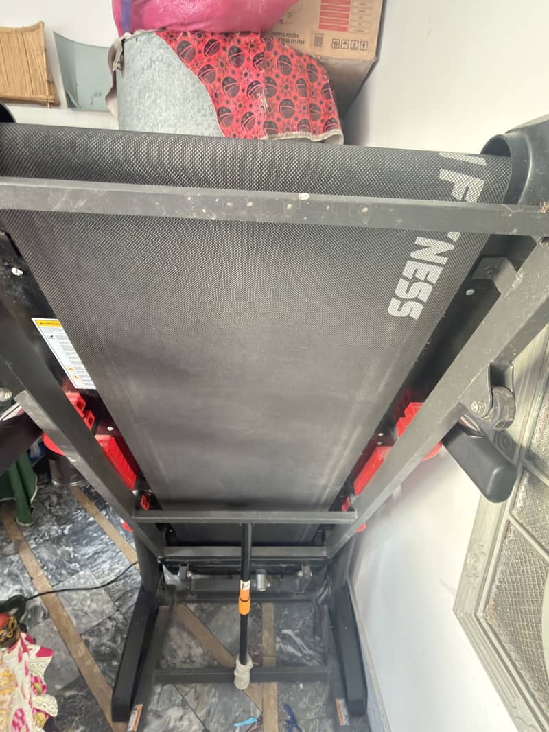 Running machine 4